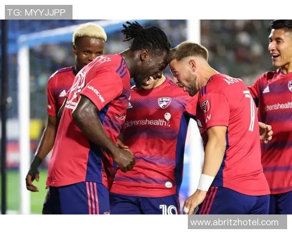 华盛顿特区联迎战达拉斯球队激战即将上演球迷热情高涨 华盛顿特区联迎战达拉斯球队激战即将上演球迷热情高涨