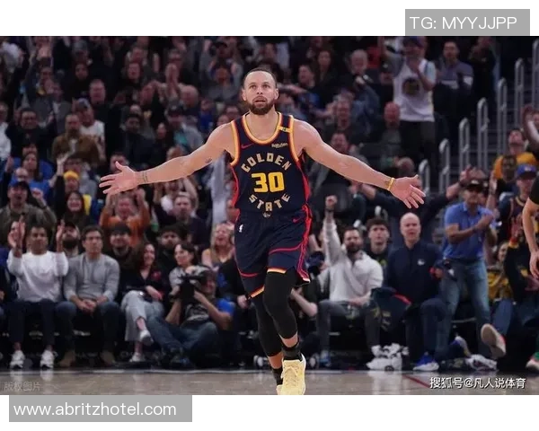 库里三分球总数突破四千大关历史第一人续写传奇篇章